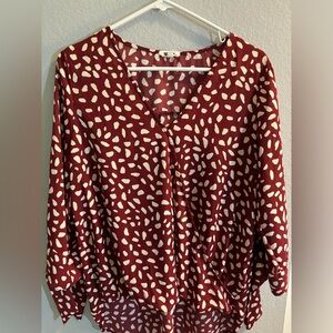 Excellent condition tie sleeve blouse